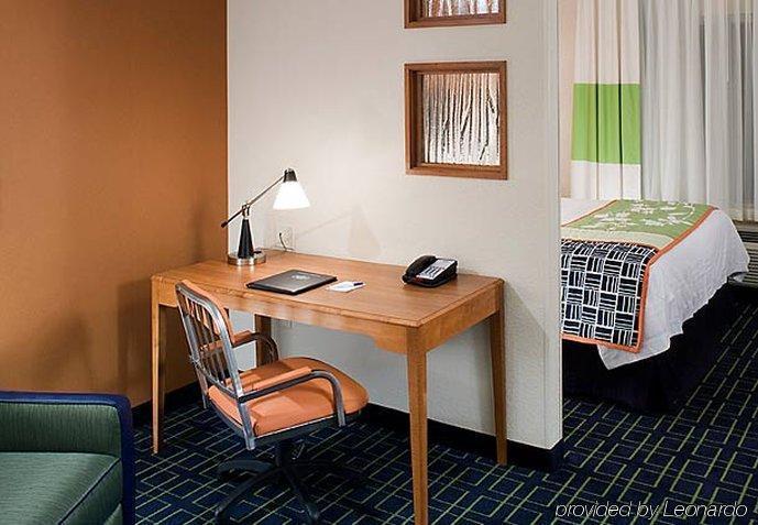 Fairfield Inn & Suites Kansas City Overland Park Værelse billede